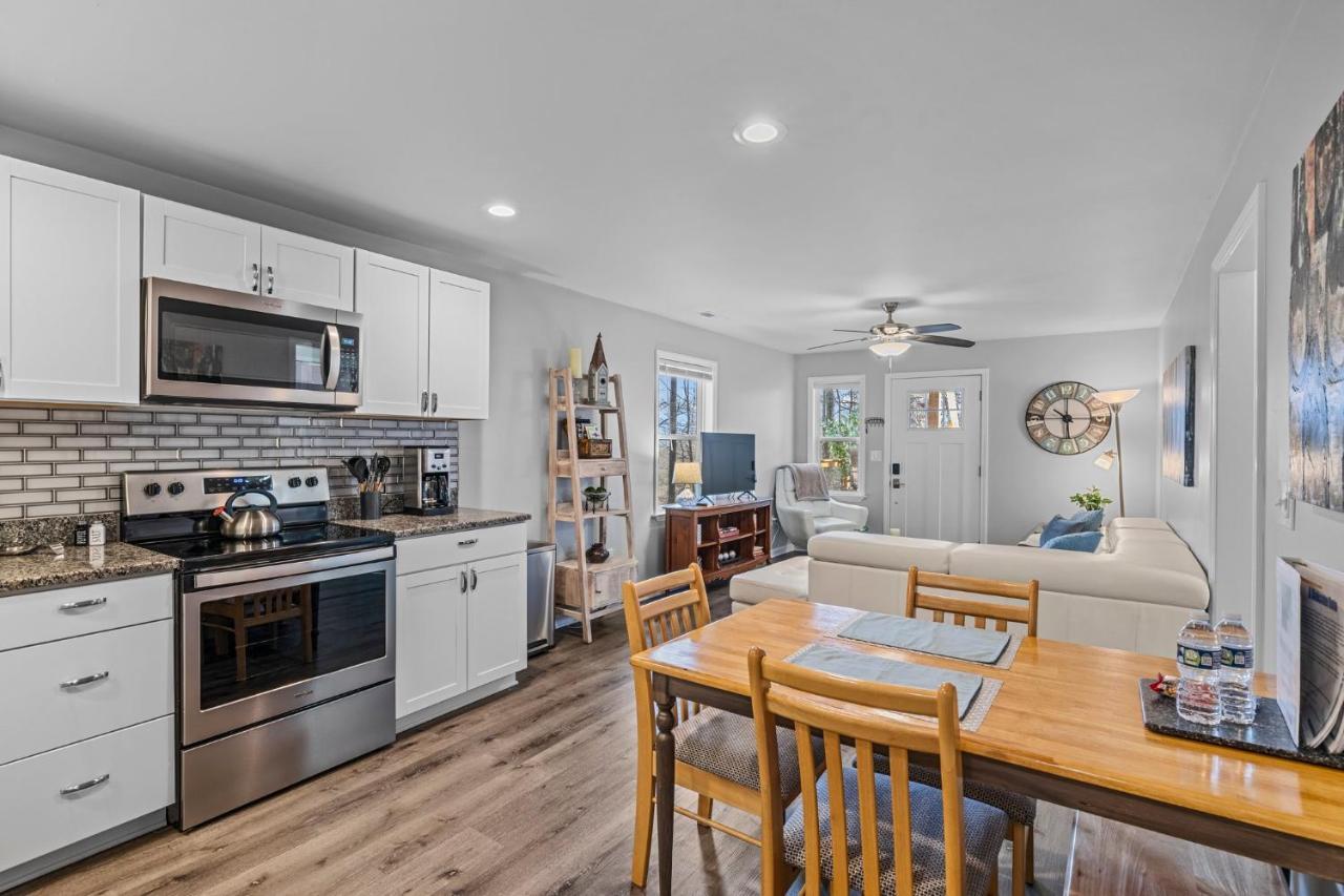 The Bamboo Bungalow Hendersonville Exterior photo